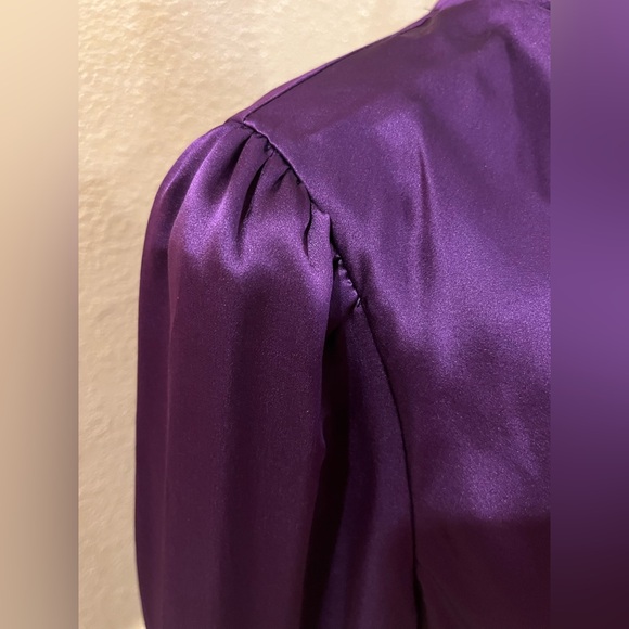 Kate Spade silk dress w/ draped neckline, long balloons sleeves. Midi. Purple 14 - Picture 7 of 16